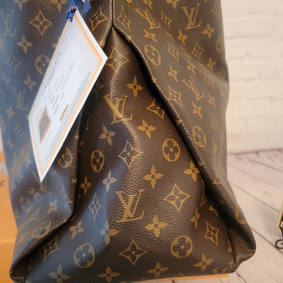 ❌❌ SOLD ❌❌ Louis Vuitton Artsy in Monogram - Picture 12 of 16